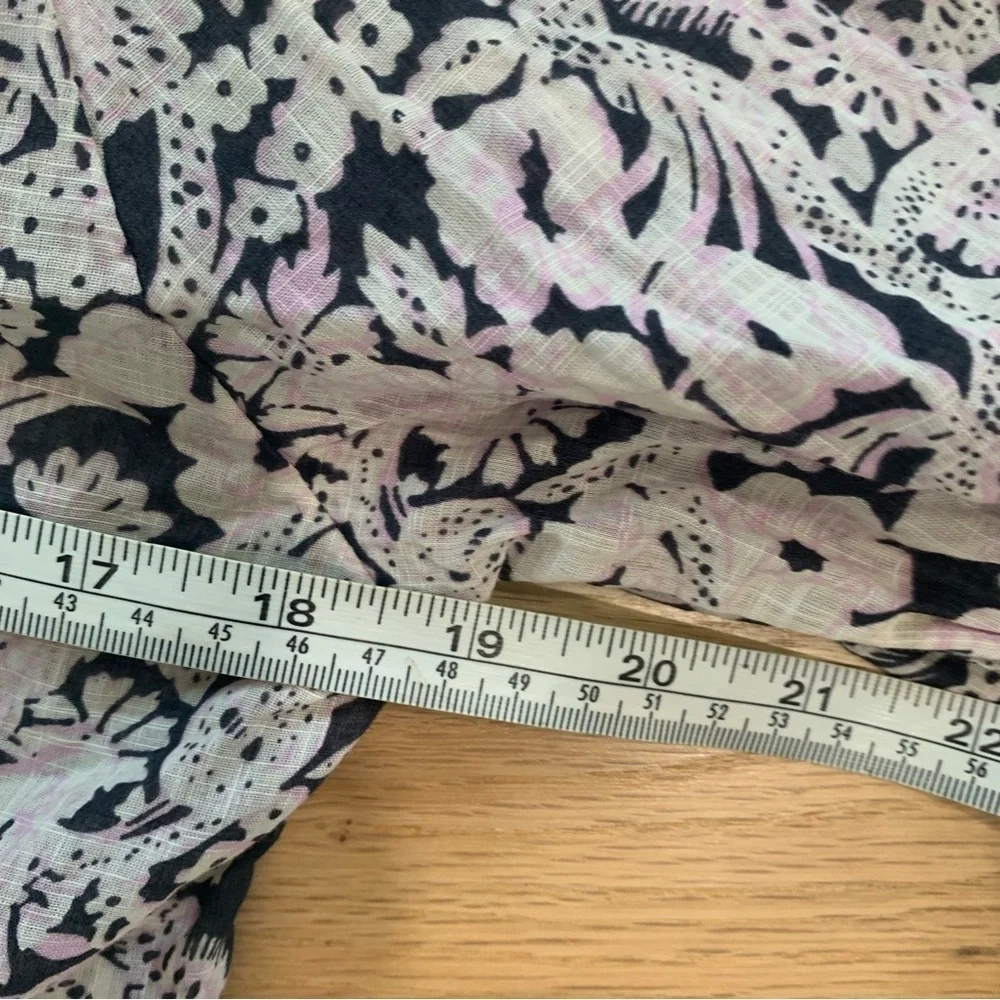 By Anthropologie Button Up Peasant Blouse XSmall Black Floral Puff Sleeve V-Neck
